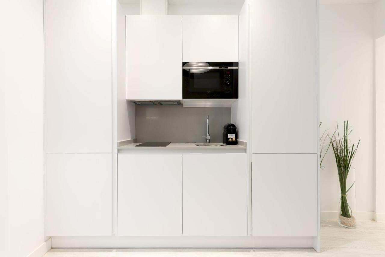1 Bedroom 1 Bathroom- Lavapies- Minty Stay- Ave Maria Madrid Exterior foto
