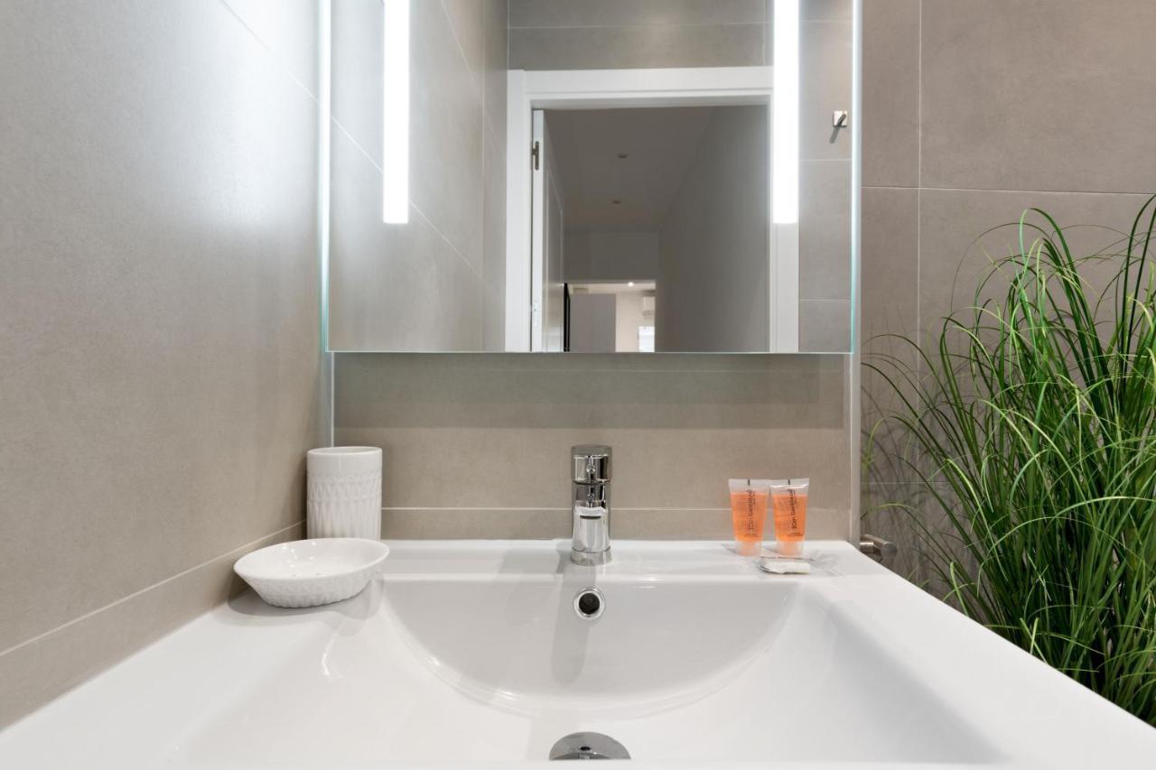 1 Bedroom 1 Bathroom- Lavapies- Minty Stay- Ave Maria Madrid Exterior foto